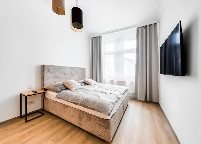 Lägenhet One Bedroom At Sokolovska Prag