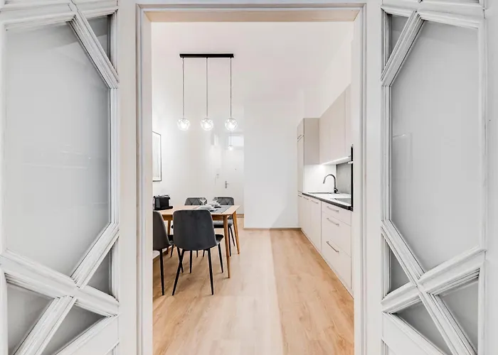 One Bedroom At Sokolovska Lägenhet *
